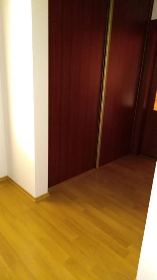 Brezno 2 Izbovy Apartman Sabi Kültér fotó