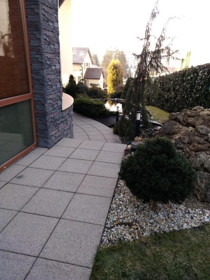 Brezno 2 Izbovy Apartman Sabi Kültér fotó